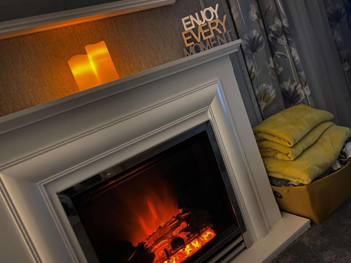 The Yorkshire Burrow Lodge With Hot Tub エクステリア 写真